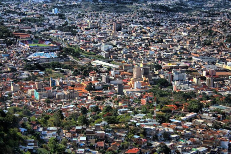 Las ciudades hermanas vistas desde El Picacho - Foto de Fuad Azzad Ham